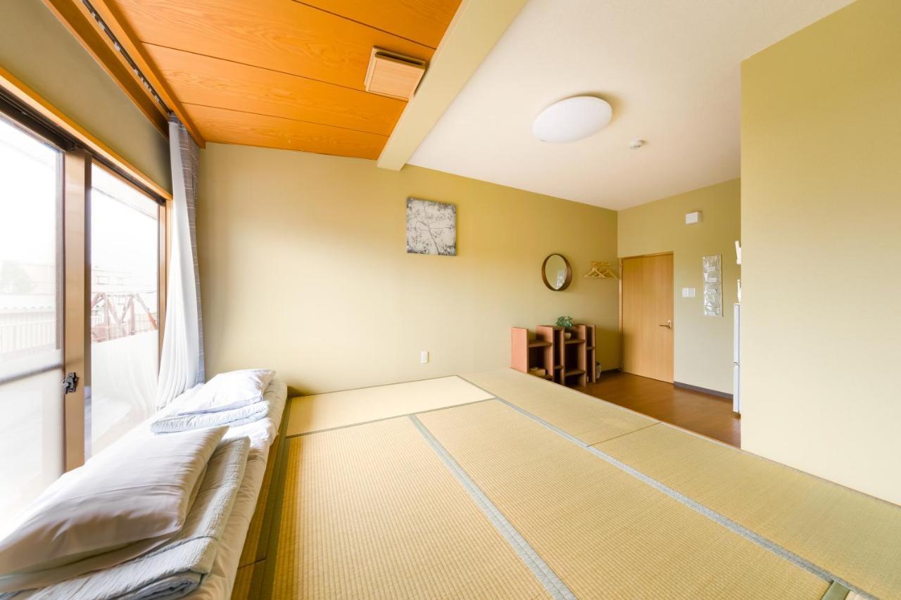 Yolee Guest House Izumisano Esterno foto